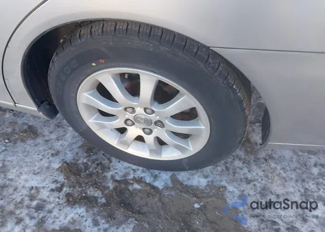 2004 Lexus Es 330 z USA, uszkodzony, nr VIN JTHBA30G945032828